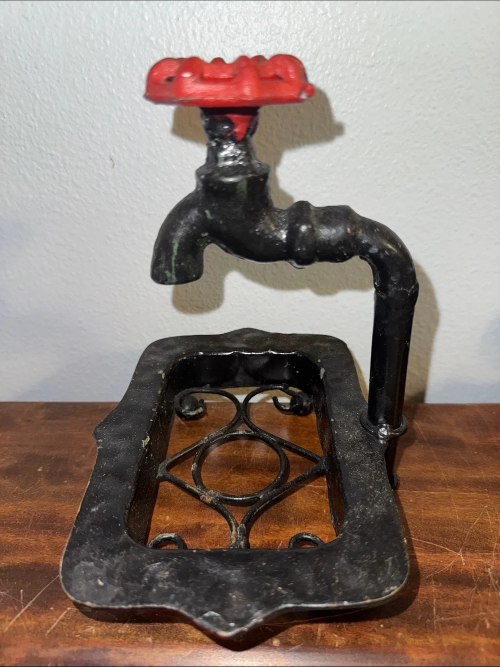 Vintage-Style Cast Iron Faucet Soap Dish Decor Farmhouse Bathroom Kitchen